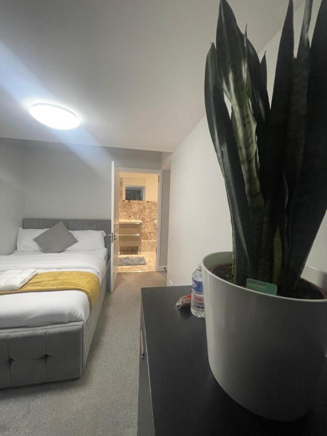 Beautiful En-Suite Bedroom Ipswich Esterno foto